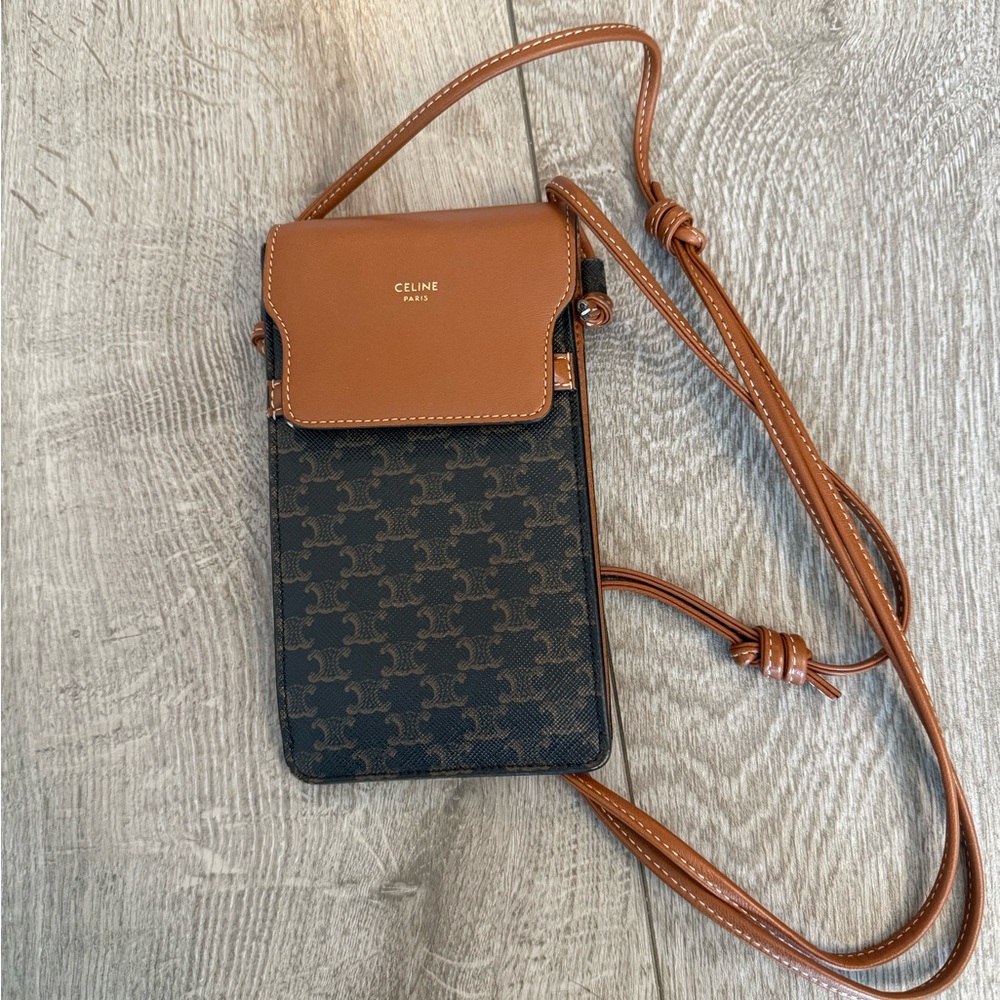 Authentic  Celine Triomphe Canvas Lambskin Phone Pouch With Flap - Picture 4 of 10